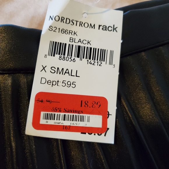 Skirt - Picture 2 of 4